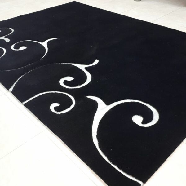 CHIC BLACK