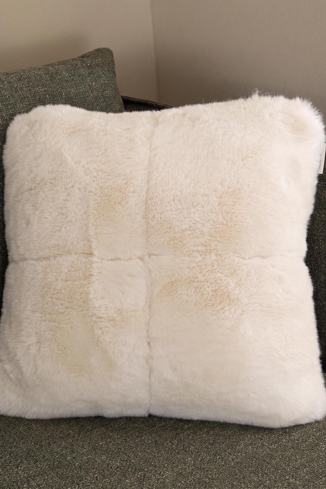 1060008 Διακοσμητική Μαξιλαροθήκη Pad Faux Fur (45x45) 1100gsm διπλής όψεως Royal Carpet - 45 x 45